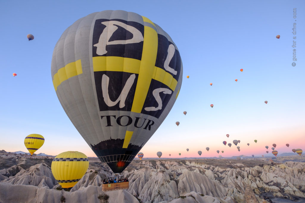 Heißluftballons über Kappadokien